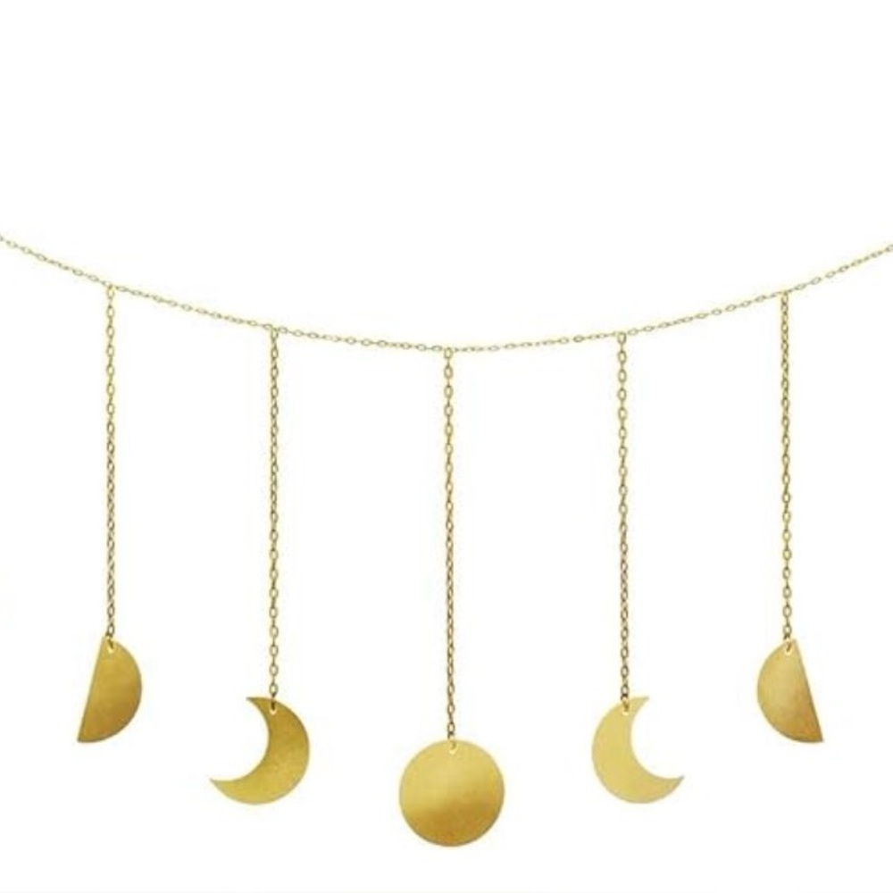 Moon chain decor